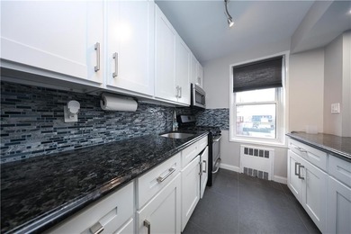 Welcome to Senate Coops! Bright 1-Bedroom Co-op in Prime