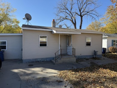 Mississippi River Home For Sale in La Crosse Wisconsin