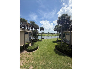 Beautiful 1BR/1BA second-floor condo in the desirable 55+ Vista - photo 3