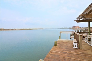 Experience the best of Island living in this beautifully - photo 11