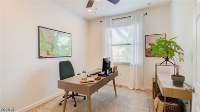 Welcome to this beautifully maintained 3-bedroom, 2.5-bath - photo 17