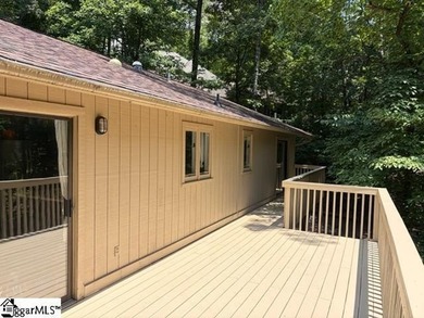 Welcome to your new Keowee Key home! This premium gated - photo 28