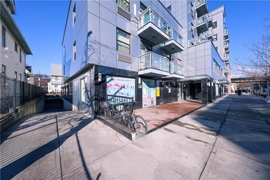 Two bedrooms 631 sqft condo located on highly desirable 86th St - photo 3