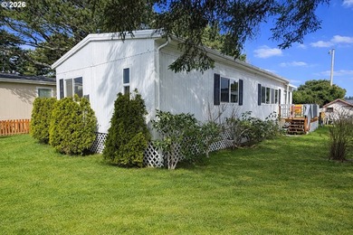 Welcome to coastal living at its finest in Bayview Mobile Home - photo 7