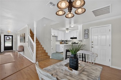 Move-in ready townhome located in the desirable The Havens - photo 14