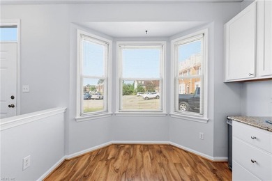 MOVE-IN READY! Desirable END UNIT townhome in sought after - photo 14