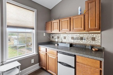This gorgeos meticulously maintained home is in an idyllic - photo 36