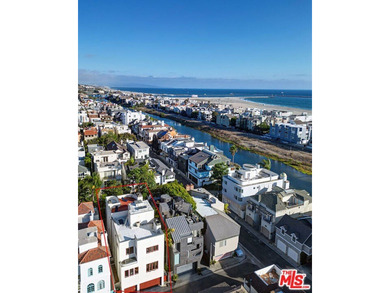 Stunning contemporary residence on one of the most coveted - photo 41