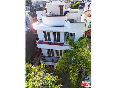 Stunning contemporary residence on one of the most coveted - photo 42