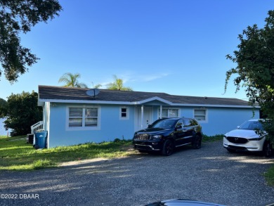 Lake Winnemissett Home For Sale in Deland Florida