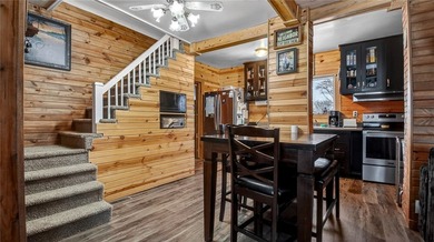 Enjoy the best of country living without giving up convenience - photo 3