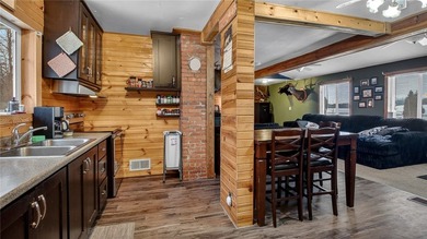 Enjoy the best of country living without giving up convenience - photo 4