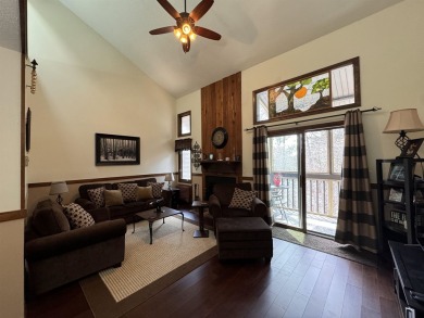 Lake Condo For Sale in Wisconsin Dells, Wisconsin
