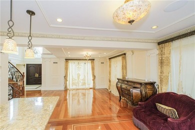An exceptional opportunity to own a luxurious Center Hall home - photo 13