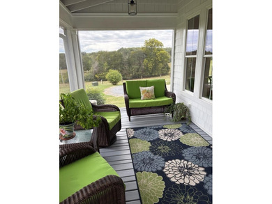 This property has two houses. The information above pertains to - photo 18