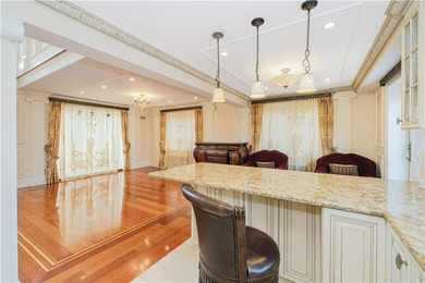 An exceptional opportunity to own a luxurious Center Hall home - photo 21