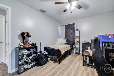 Beautifully renovated brick ranch in the heart of Richmond Hill! - photo 25