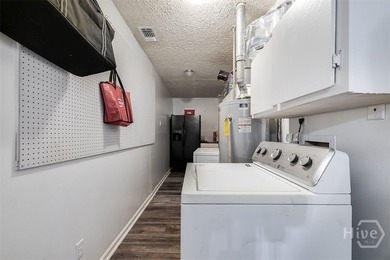 Beautifully renovated brick ranch in the heart of Richmond Hill! - photo 30
