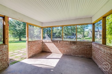 Beautifully renovated brick ranch in the heart of Richmond Hill! - photo 31