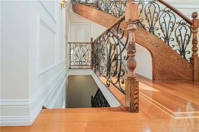 An exceptional opportunity to own a luxurious Center Hall home - photo 33