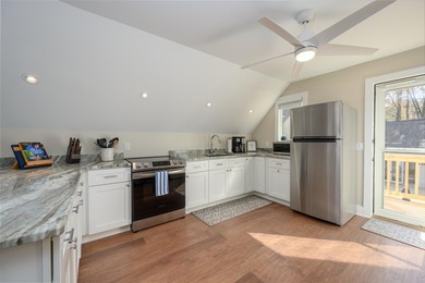 Rare opportunity for single-level home on the coveted main - photo 33