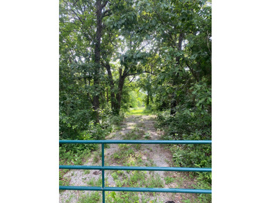 (private lake, pond, creek) Acreage For Sale in Marionville Missouri