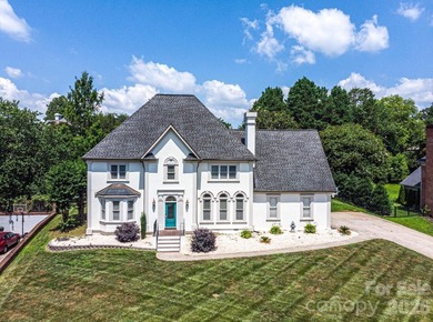 Beautiful 4-bedroom, 2.5-bath home located in a desirable gated - photo 1
