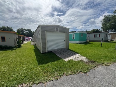 Welcome to Briarwood Mobile Home Park, a quiet and - photo 4