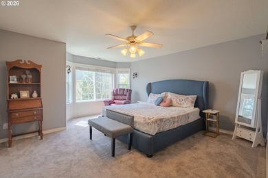 Elegant Living in Lakeview Estates! This spacious home offers 4 - photo 19