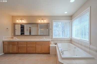 Elegant Living in Lakeview Estates! This spacious home offers 4 - photo 21