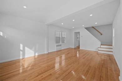 WOW! Rare Find in Prime *Old Mill Basin* Fully Detached - photo 5