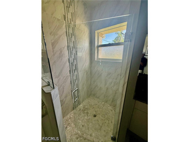 Welcome to this well-maintained 3-bedroom plus den, 2-bath pool - photo 25