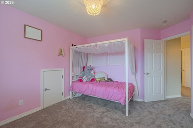 Elegant Living in Lakeview Estates! This spacious home offers 4 - photo 26