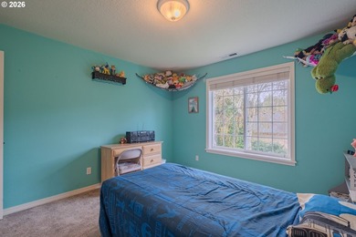 Elegant Living in Lakeview Estates! This spacious home offers 4 - photo 28