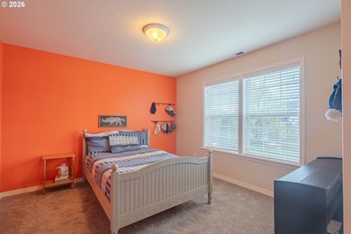 Elegant Living in Lakeview Estates! This spacious home offers 4 - photo 32