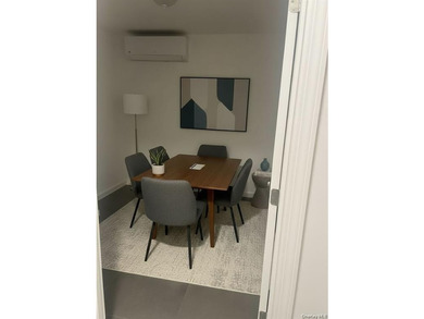 Lower-level condo in the heart of Forest Hills with flexible use - photo 6