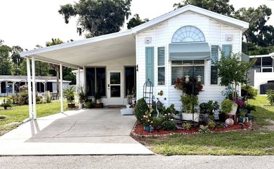 Lake Enola Home For Sale in Umatilla Florida