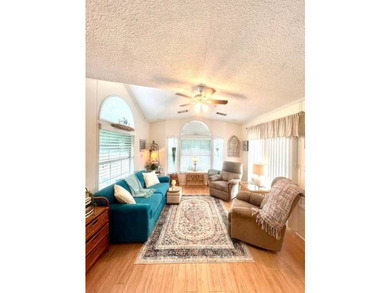 Discover this charming 1-bedroom, 1-bath manufactured home set - photo 8