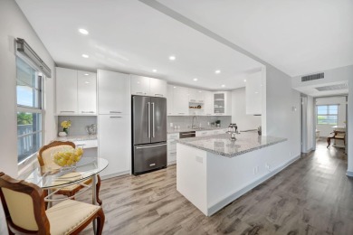 Lake Condo For Sale in Boca Raton, Florida