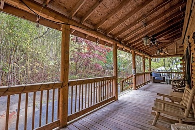 Located in the highly sought-after Oakwood on the Sound - photo 2