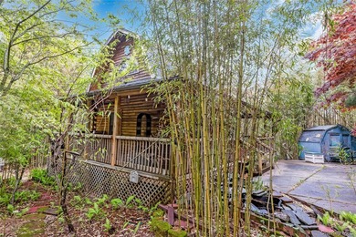 Located in the highly sought-after Oakwood on the Sound - photo 6