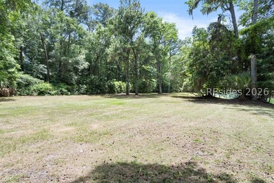 Nestled within the prestigious community of Long Cove Club, this - photo 14