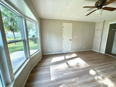 Boaters Delight on Lake Haines! Totally Renovated Home with - photo 14