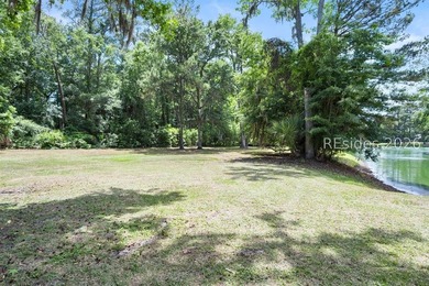 Nestled within the prestigious community of Long Cove Club, this - photo 15