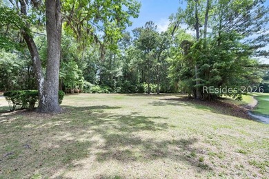 Nestled within the prestigious community of Long Cove Club, this - photo 16