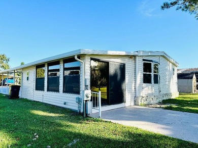 Boaters Delight on Lake Haines! Totally Renovated Home with - photo 22