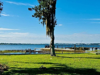Boaters Delight on Lake Haines! Totally Renovated Home with - photo 24