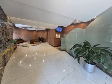 Priced to sell! Exceptional value for this spacious 24th-floor - photo 34