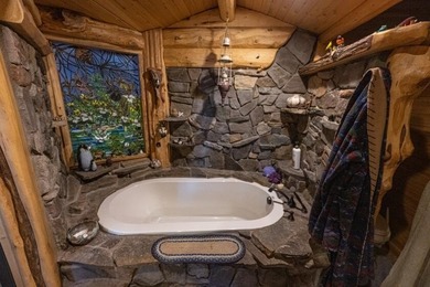 Stunning 7-Bedroom Lakefront Retreat on Echo Valley Trail - - photo 38