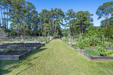 Nestled within the prestigious community of Long Cove Club, this - photo 38
